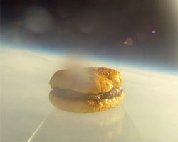 Un hamburger dans la stratosphère