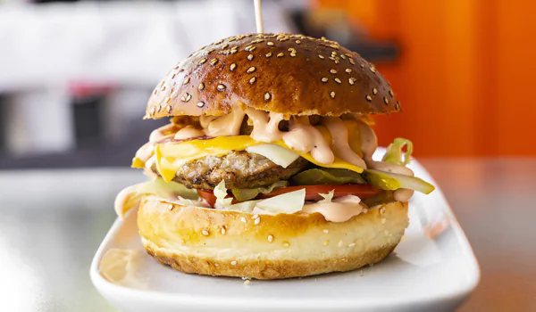 Le hamburger est le plat le plus commandé en room service