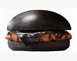 Burger King lance un hamburger tout noir