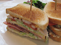 Le Figaro teste les club-sandwichs