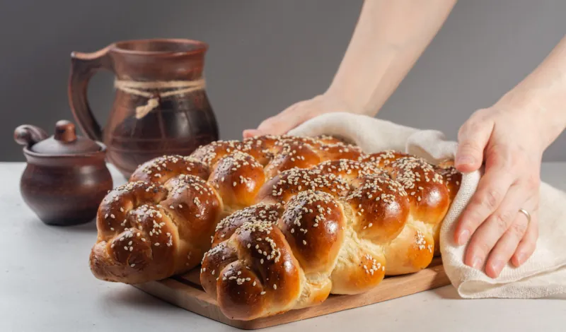 La challah : le pain tressé de la tradition juive