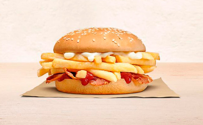 Burger King ose le sandwich garni de frites !