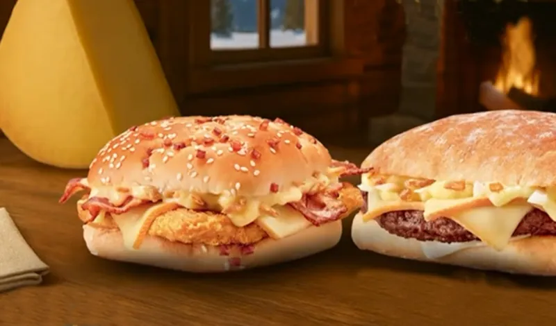 McDo ouvre la saison de la raclette avec ses deux nouveaux burgers au fromage
