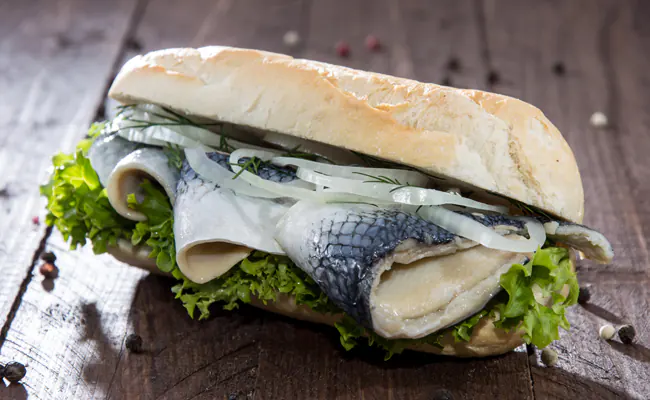 Fischbrötchen : recette de sandwich allemand au hareng