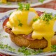 Tartine aux oeufs Benedict